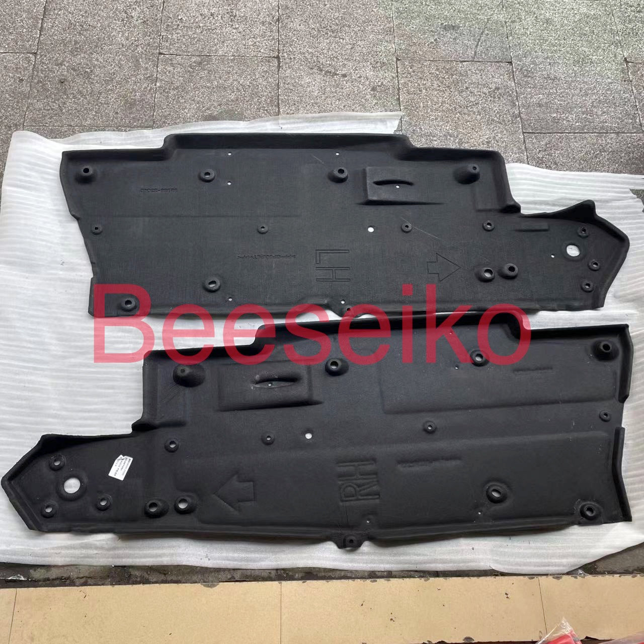 58165-33030 58166-33030 Floor Pan Splash Shield Floor cover Under Cover  for  Lexus